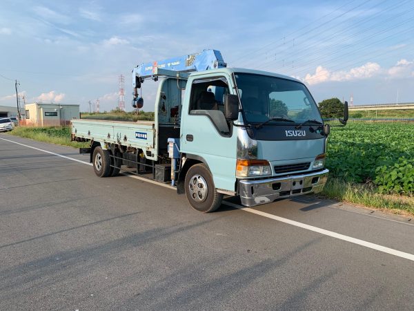 Isuzu Elf. Boom truck | NPR 75 | Engine 4HF1 | Transmission F5